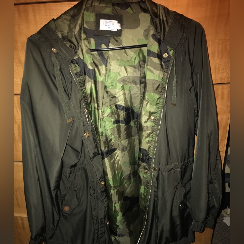 Time and Tru Green Camouflage Lined Jacket size 4-6